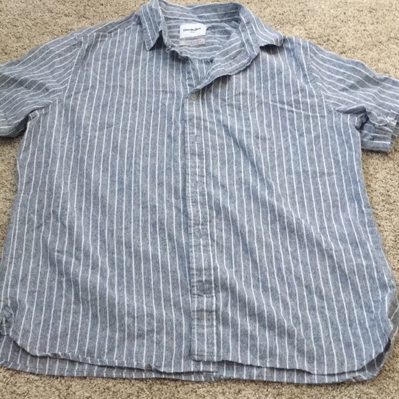 Goodfellow & Co Other - Goodfellow & Co lightweight shortsleeve button up